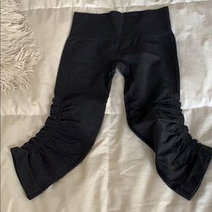 Lululemon leggings charcoal grey